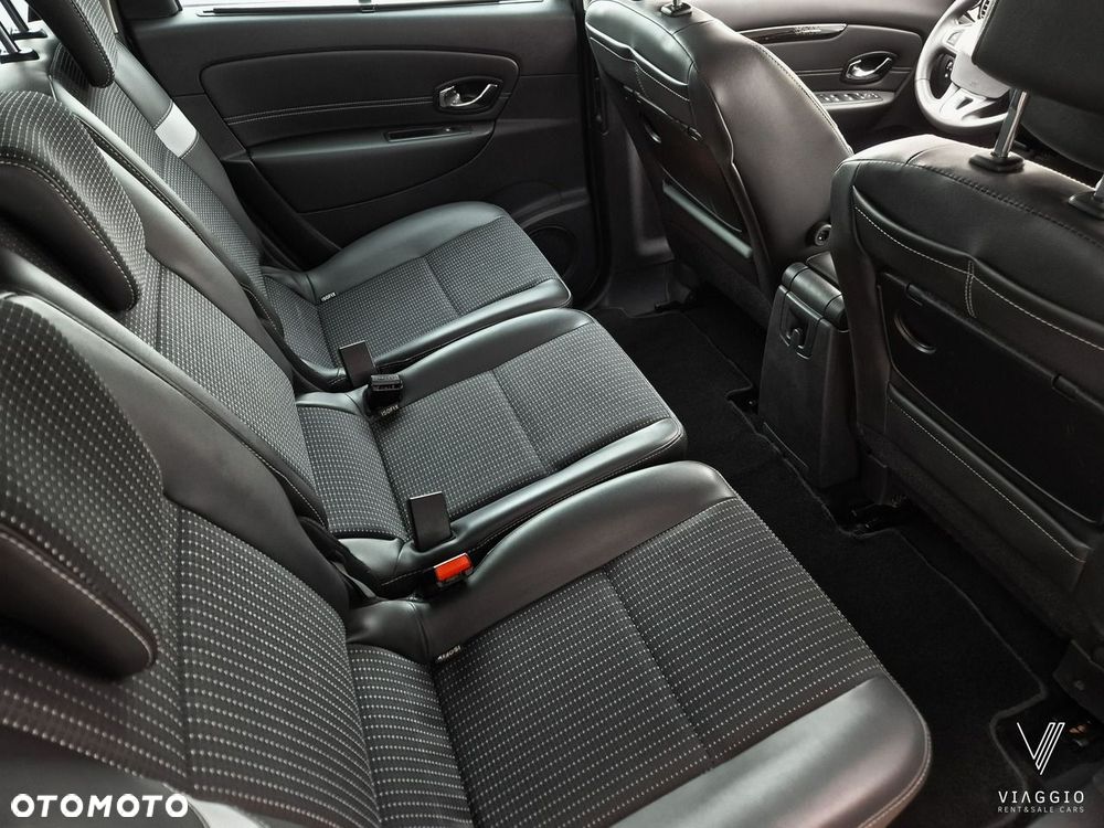Renault Grand Scenic - 17