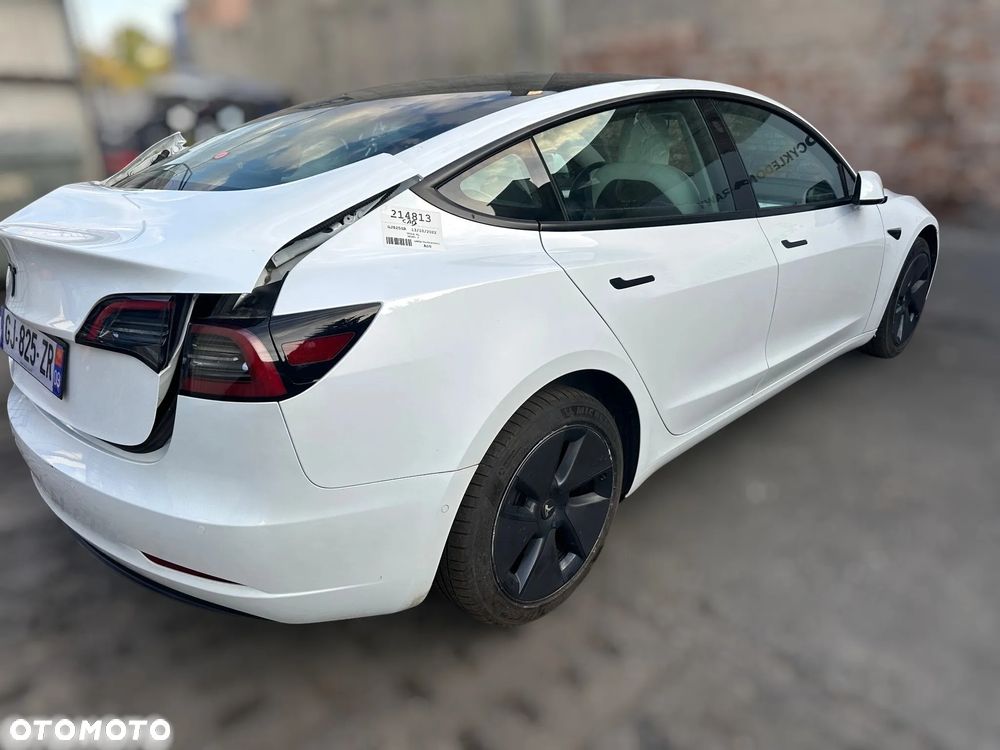 Tesla Model 3 Standard Reichweite Plus Hinterradantrieb - 6