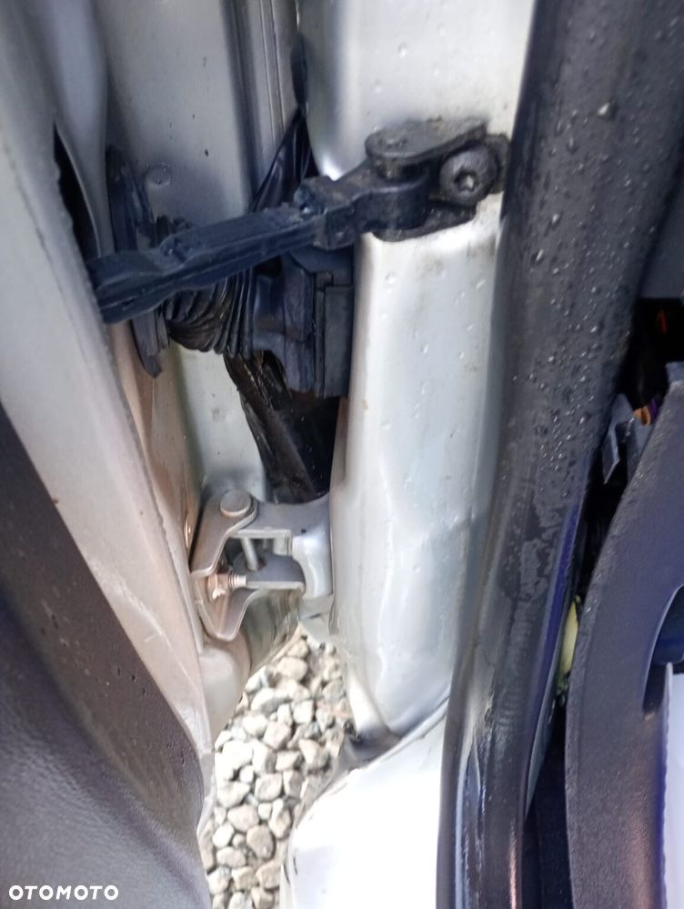 Renault Clio 1.2 16V 75 Limited - 21