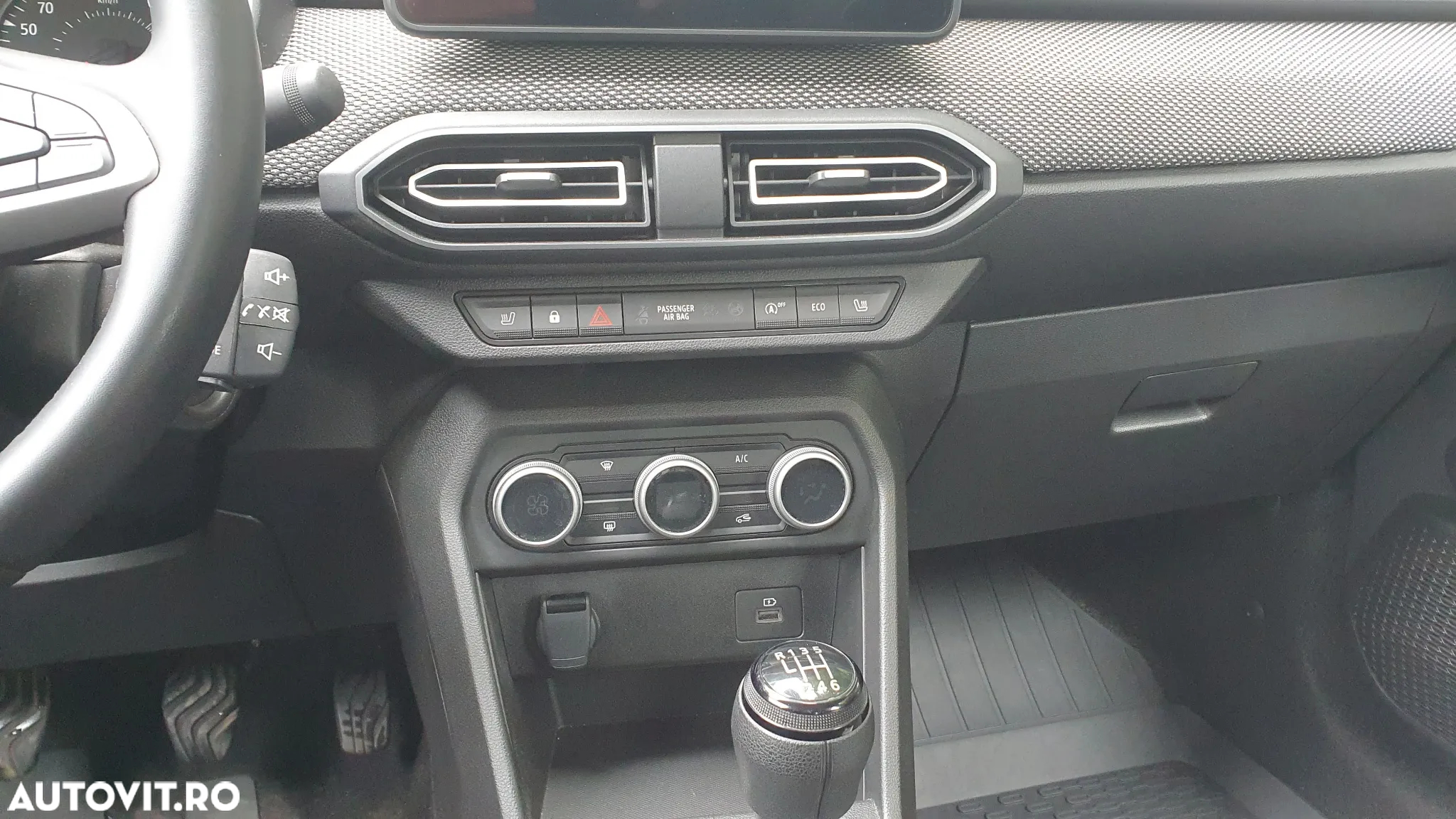 Dacia Logan TCe 90 MT6 Expression - 6