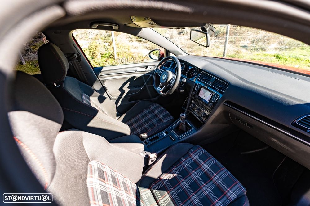 VW Golf 2.0 TSi GTi - 20