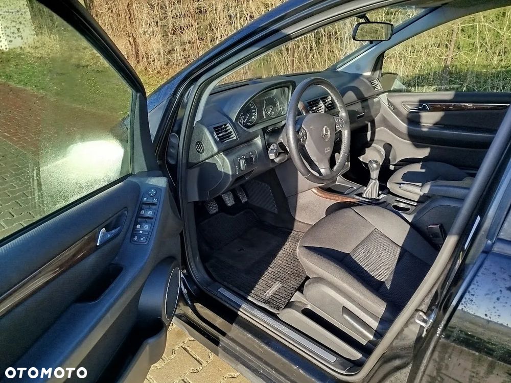 Mercedes-Benz Klasa A 170 Elegance - 22