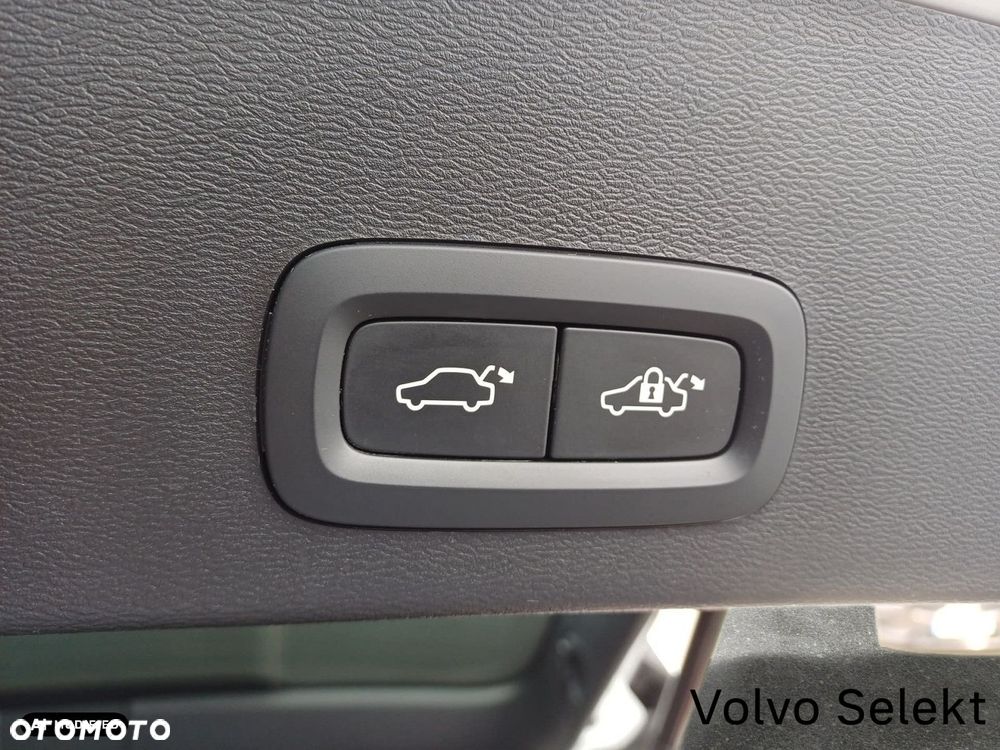 Volvo XC 40 - 20