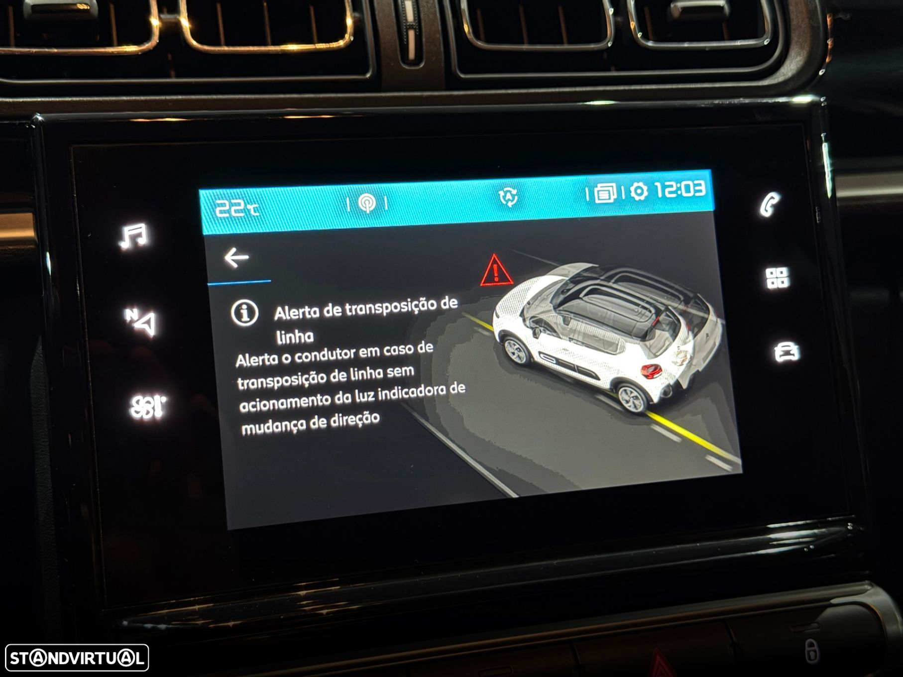 Citroën C3 1.2 PureTech Shine EAT6 - 26