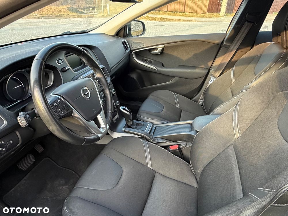 Volvo V40 D2 Geartronic Momentum - 8
