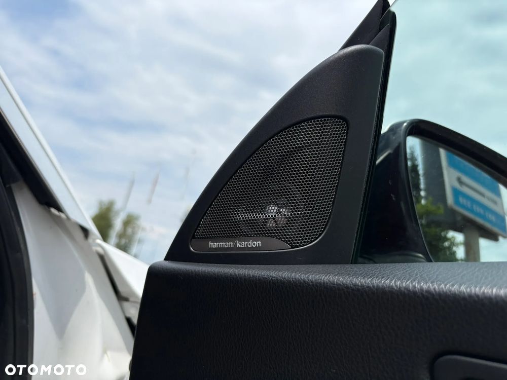 BMW Seria 1 118i Sport Line - 25