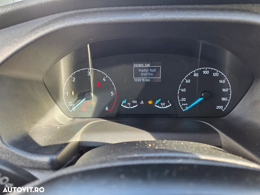 Ford Tranzit Custom - 2