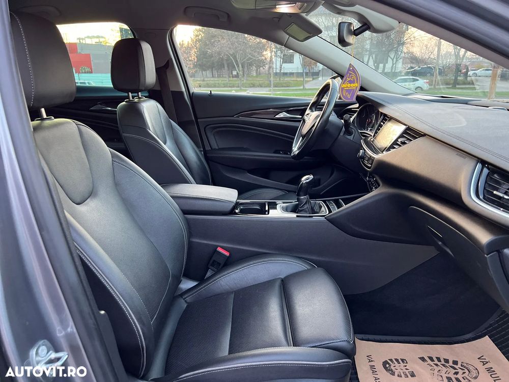 Opel Insignia Sports Tourer 1.6 ECOTEC Diesel Business Innovation - 30