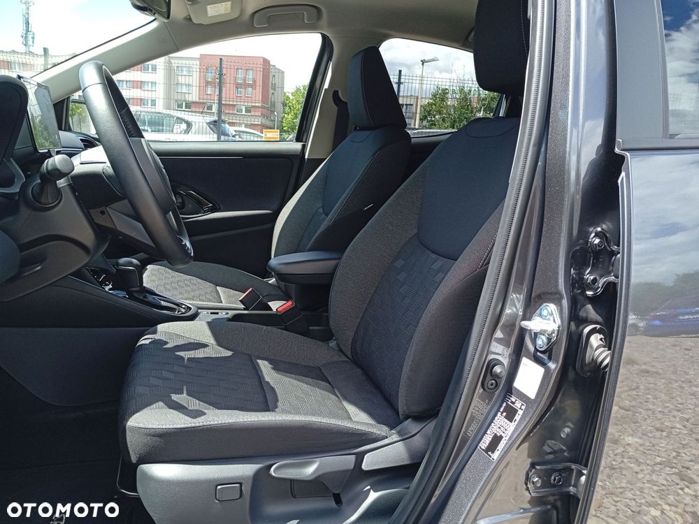 Toyota Yaris Hybrid 1.5 Style - 17