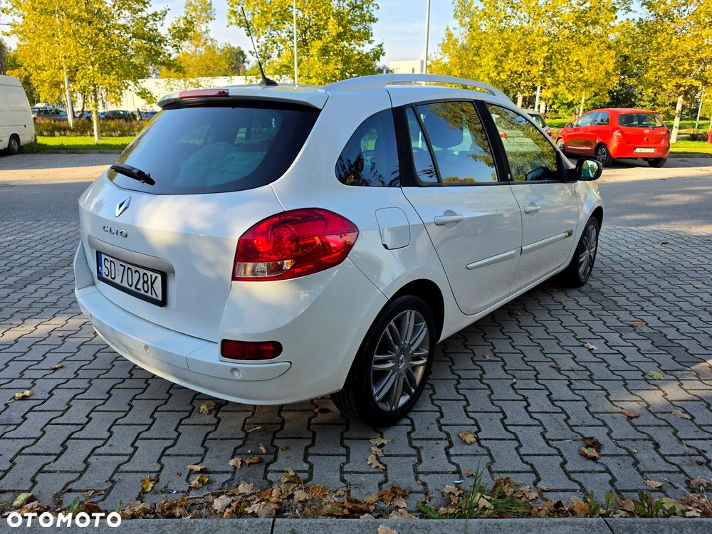 Renault Clio 2011 photo 3