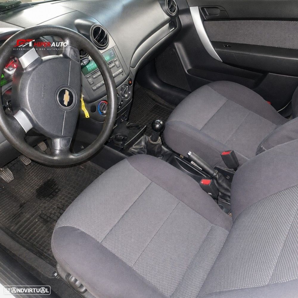 Chevrolet Aveo 1.2 L - 8