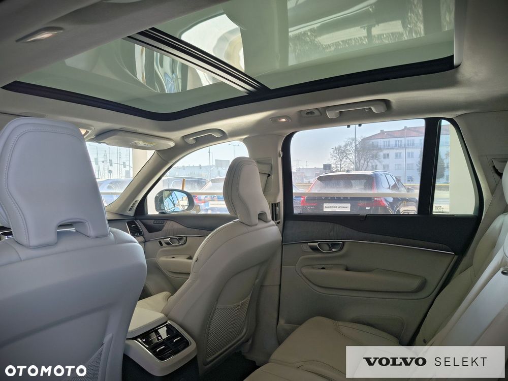Volvo XC 90 - 35