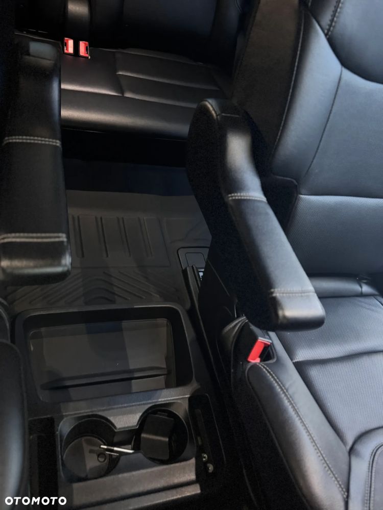 Ford Explorer 3.0 EcoBoost PHEV 4WD ST-Line - 18