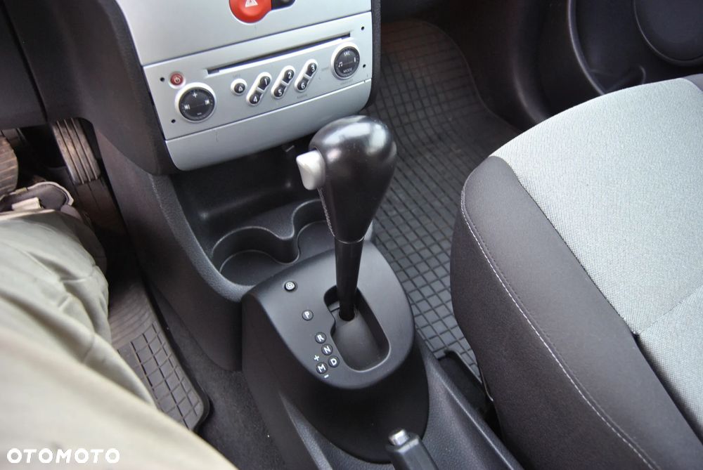 Renault Modus 1.6 16V Night&Day - 7