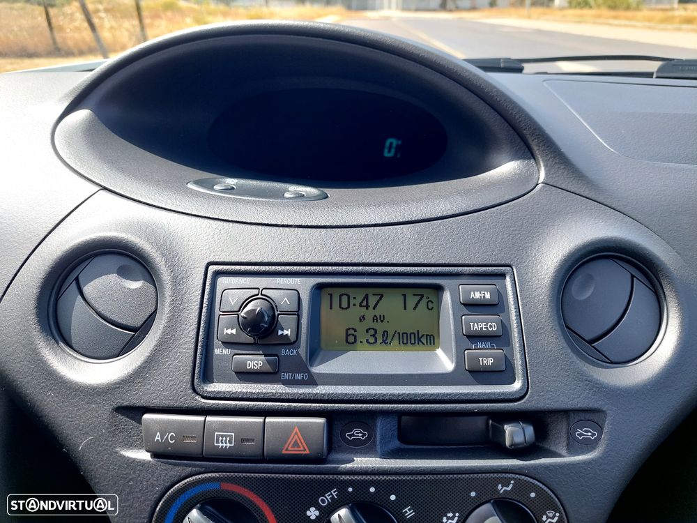 Toyota Yaris 1.0 Final Edition - 11