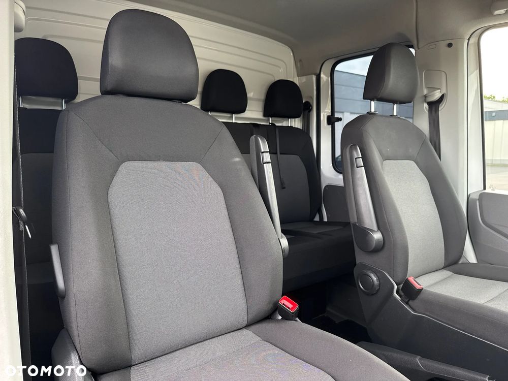 Volkswagen Crafter - 38