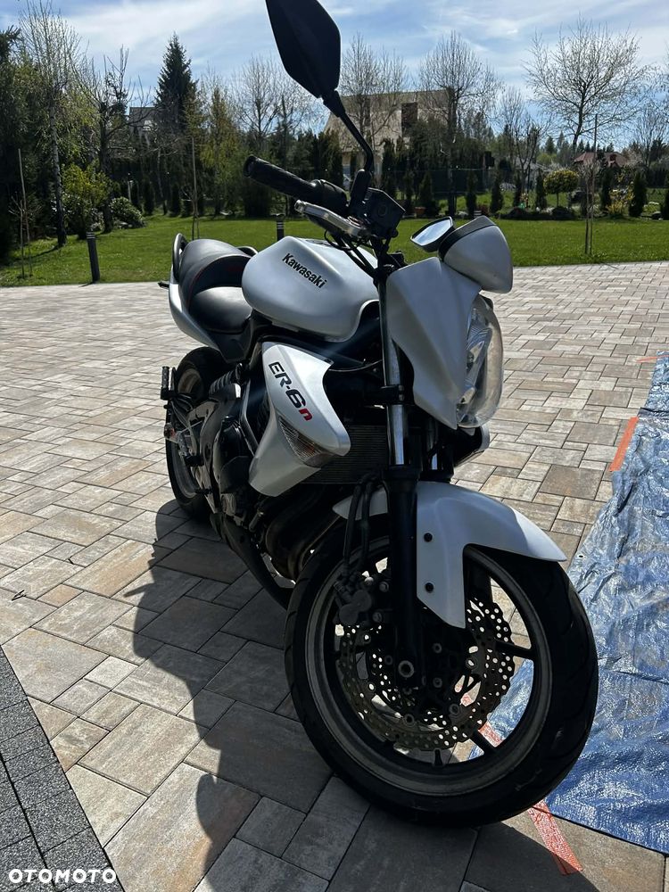 Kawasaki ER - 1