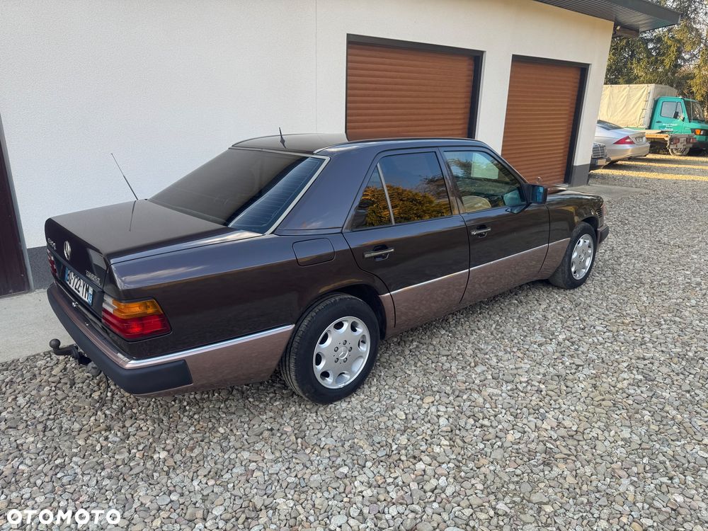 Mercedes-Benz W124 (1984-1993) - 4