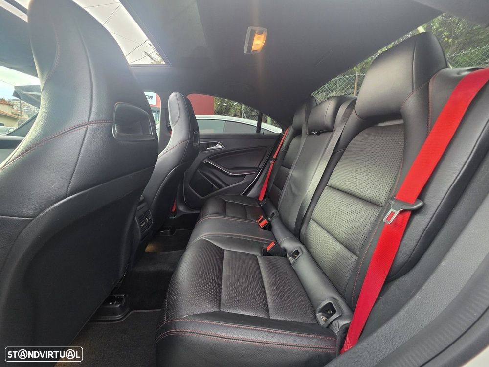 Mercedes-Benz CLA 45 AMG 4Matic 7G-DCT - 10