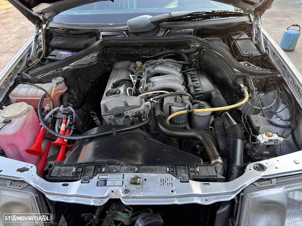 Mercedes-Benz W201 (1982-1993) 190 D 2.0 - 10