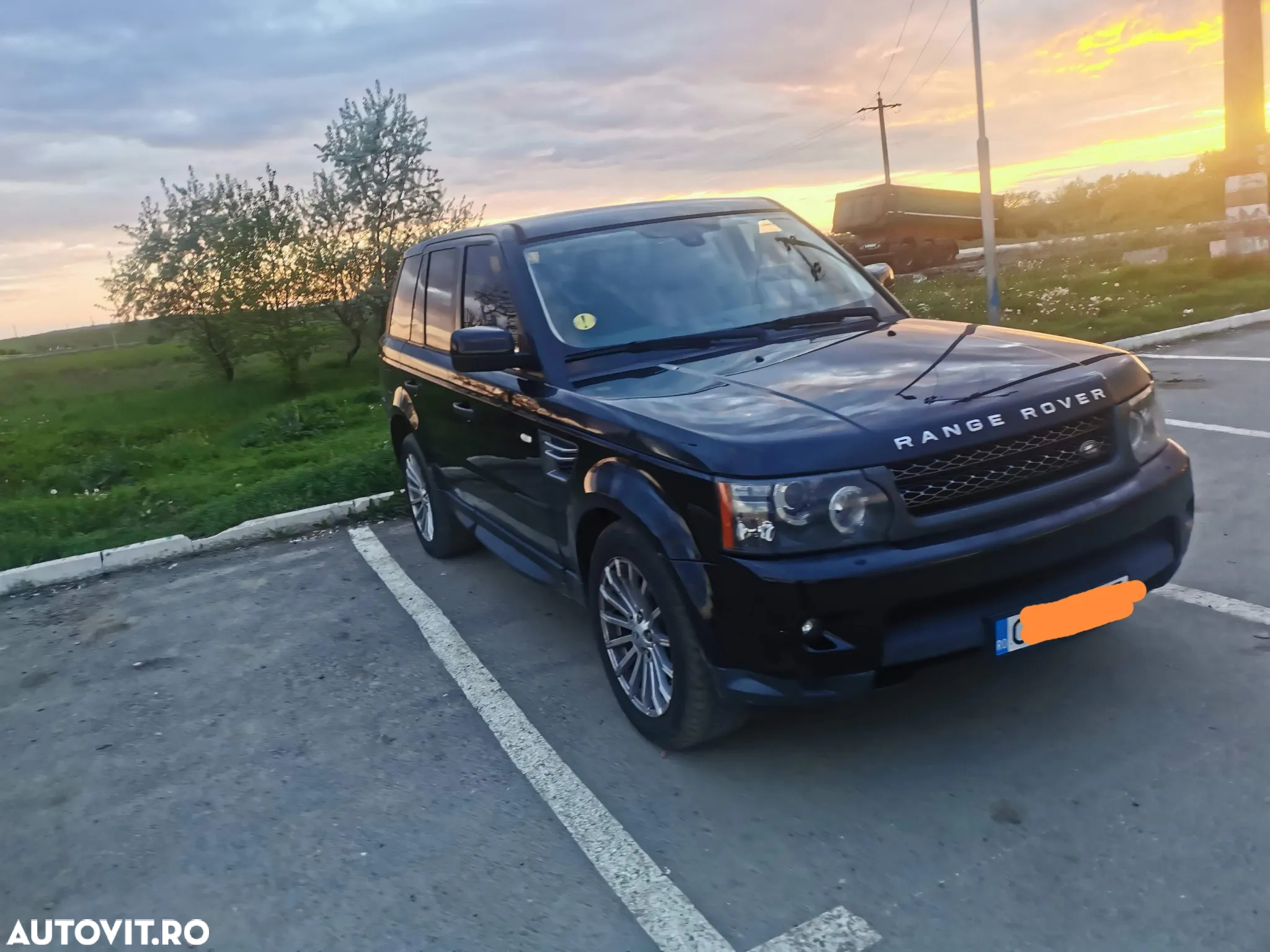 Land Rover Range Rover Sport 3.0 TDV6 SE - 2