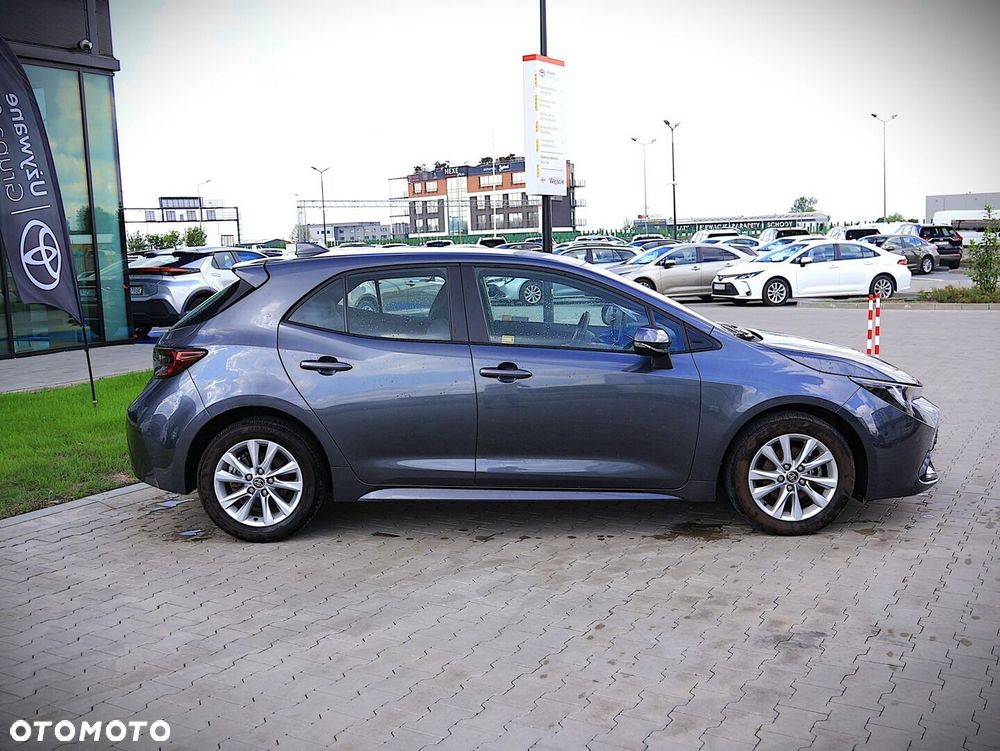 Toyota Corolla - 5