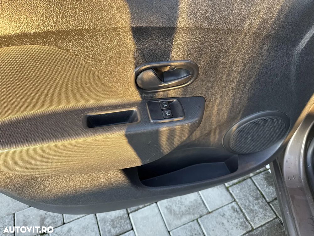 Dacia Logan MCV 0.9 TCe 90 CP Ambiance - 23