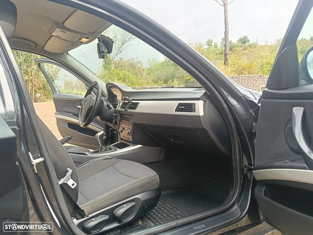 BMW 318 d LifeStyle - 6