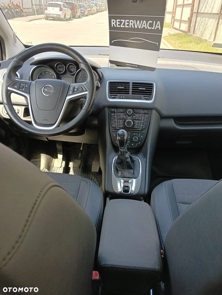 Opel Meriva - 11
