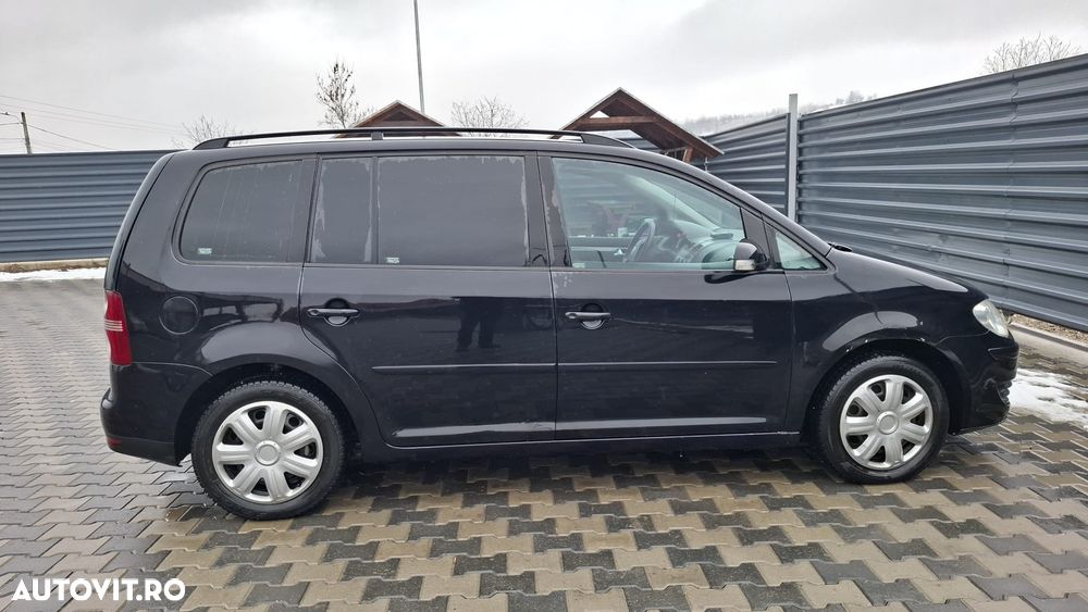 Volkswagen Touran 1.9 TDI Highline - 4