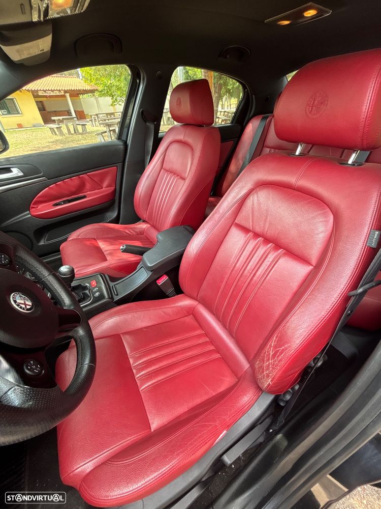Alfa Romeo 159 2.0 JTDm Distinctive - 5