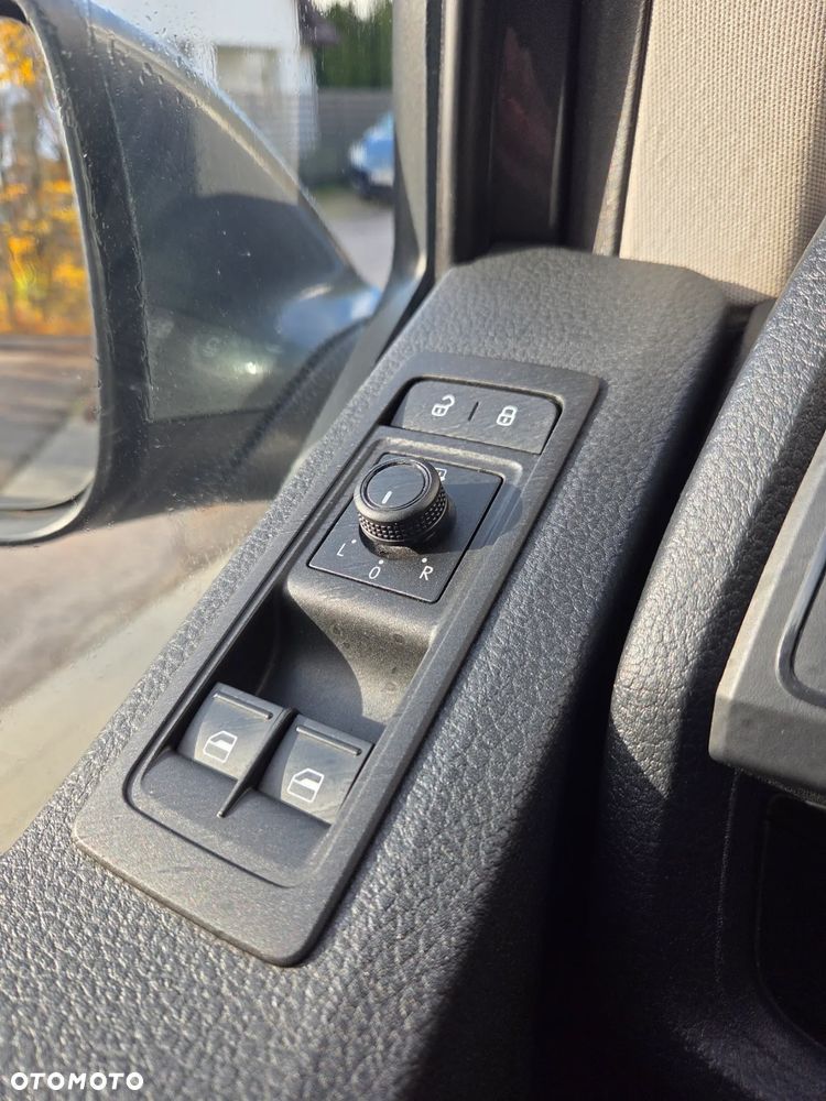 Volkswagen Caravelle 2.0 TDI L2 Comfortline - 20