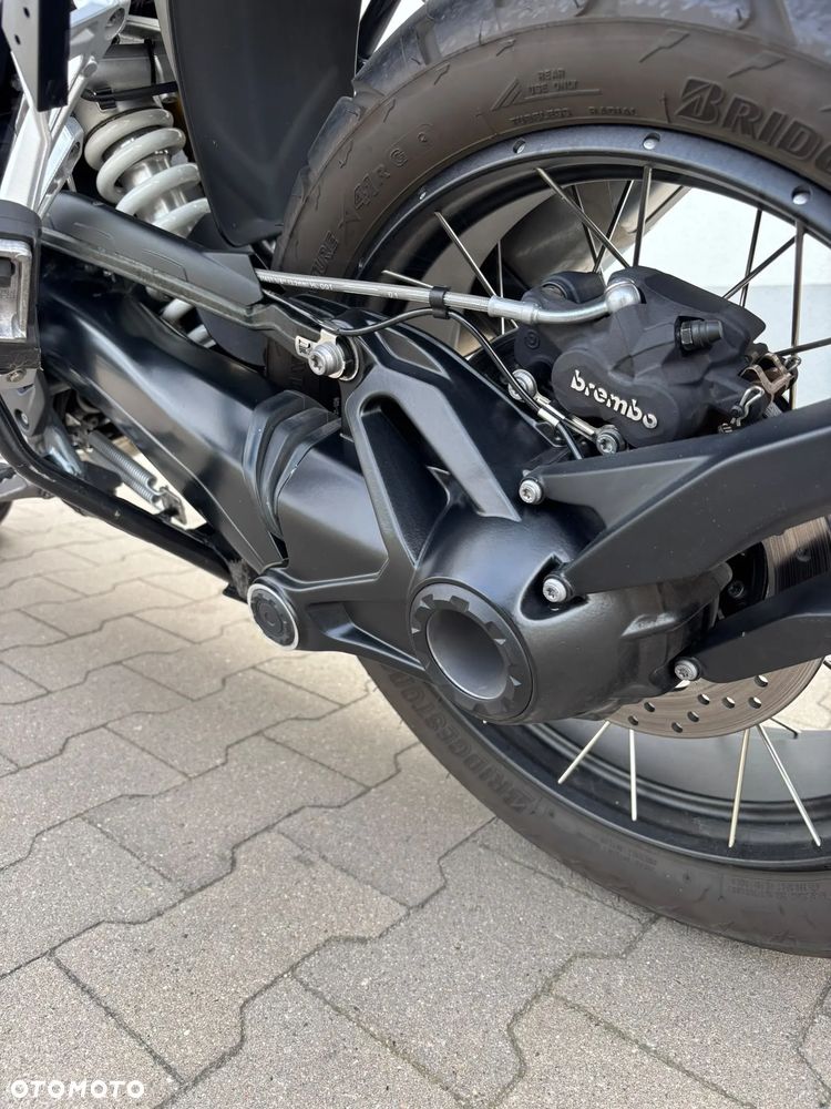 BMW R - 19
