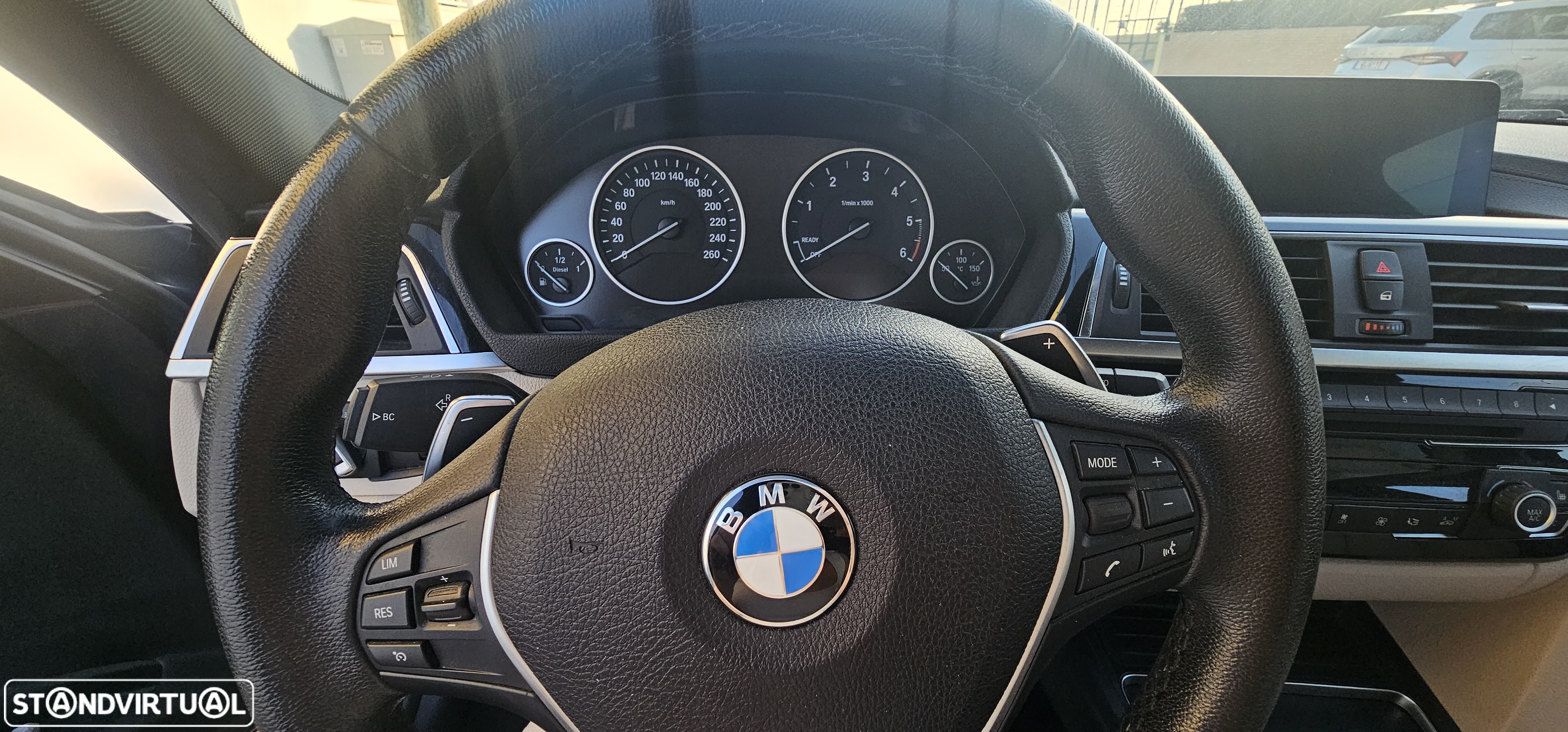 BMW 320 d Touring Line Luxury Auto - 10