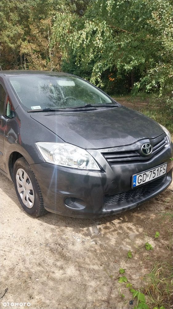 Toyota Auris - 10