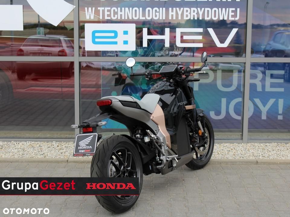 Honda WN7 - 7