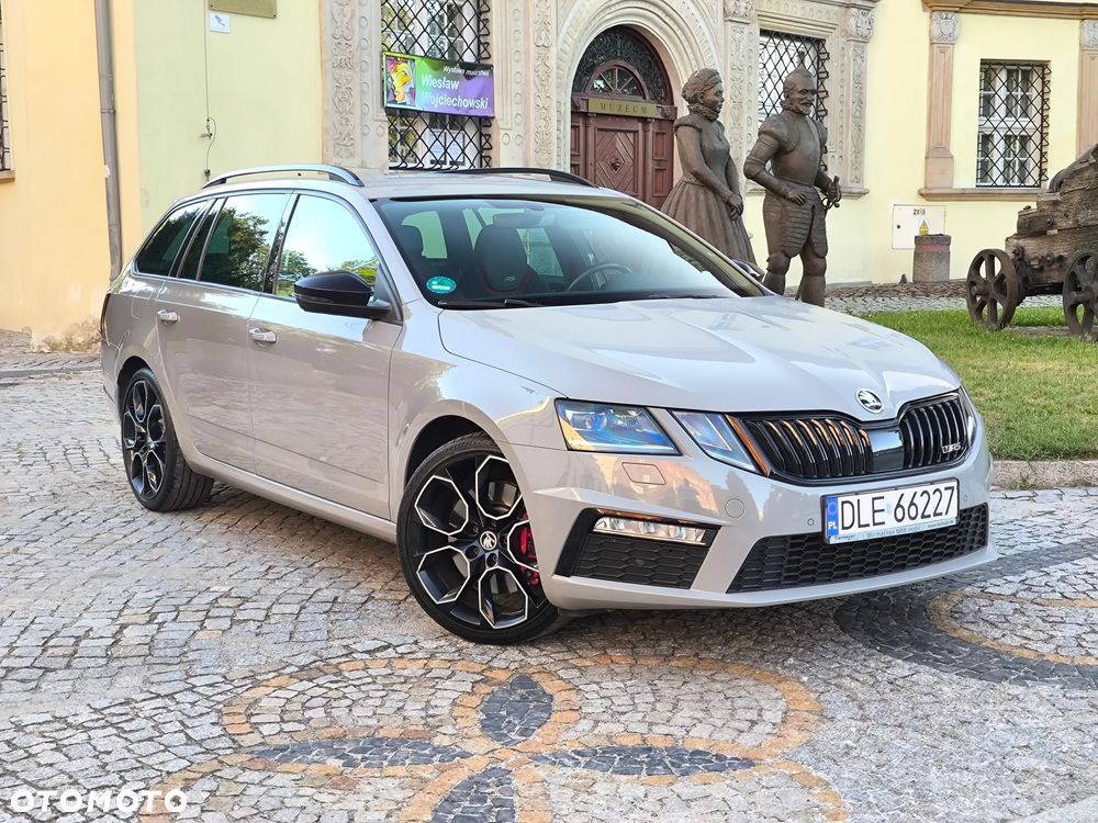 Skoda Octavia 2.0 TSI RS 245 DSG - 1
