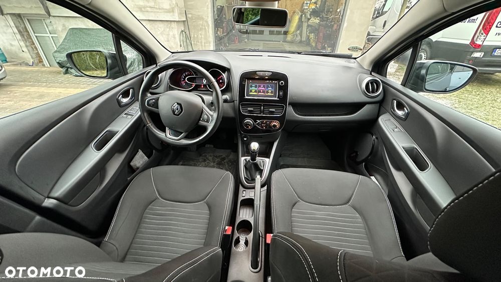 Renault Clio 1.2 16V 75 LIMITED - 14