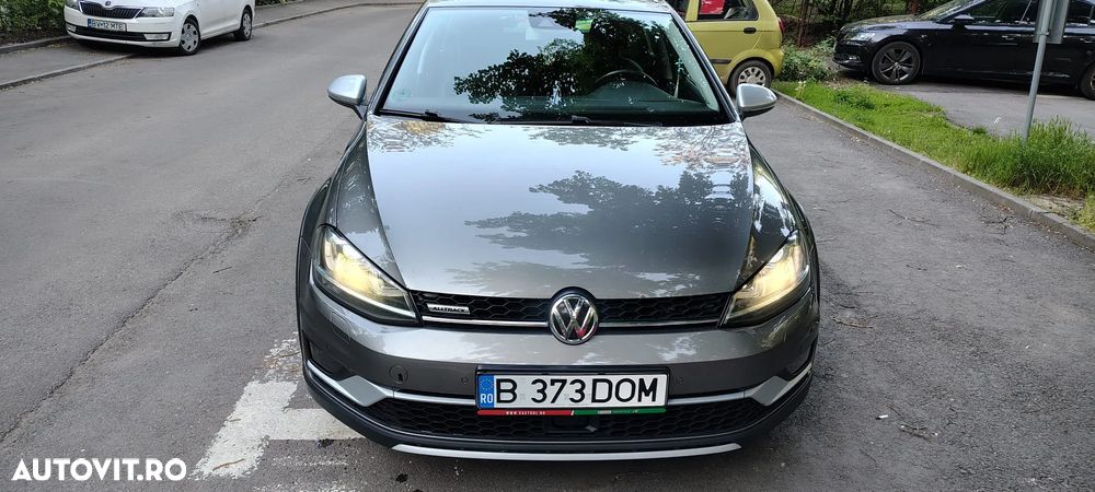 VOLKSWAGEN Golf 2015