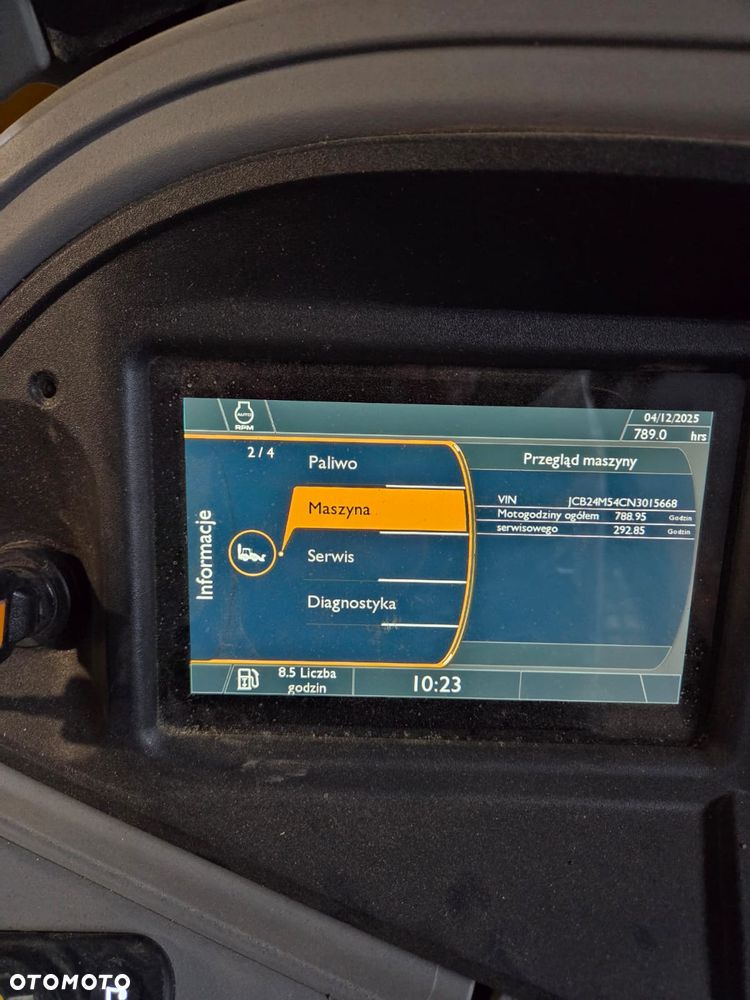 JCB JCB 4CX PLUS 2022r 790 mth 315 000 netto FV - 7