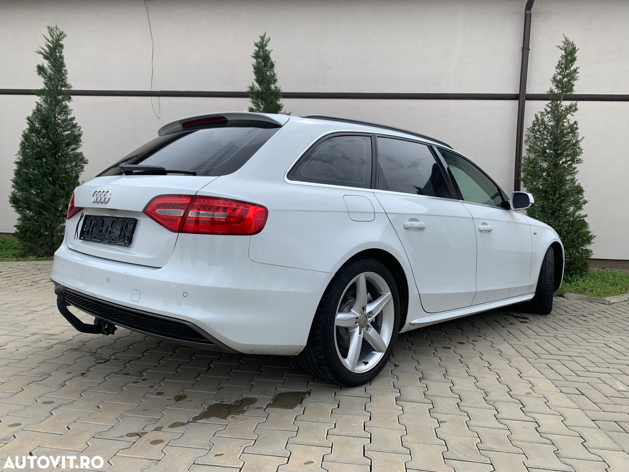 Audi A4 2.0 TDI DPF clean diesel multitronic S line Sportpaket - 4