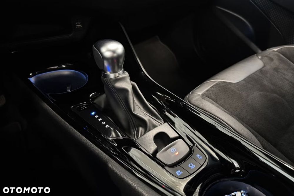 Toyota C-HR Lounge - 20