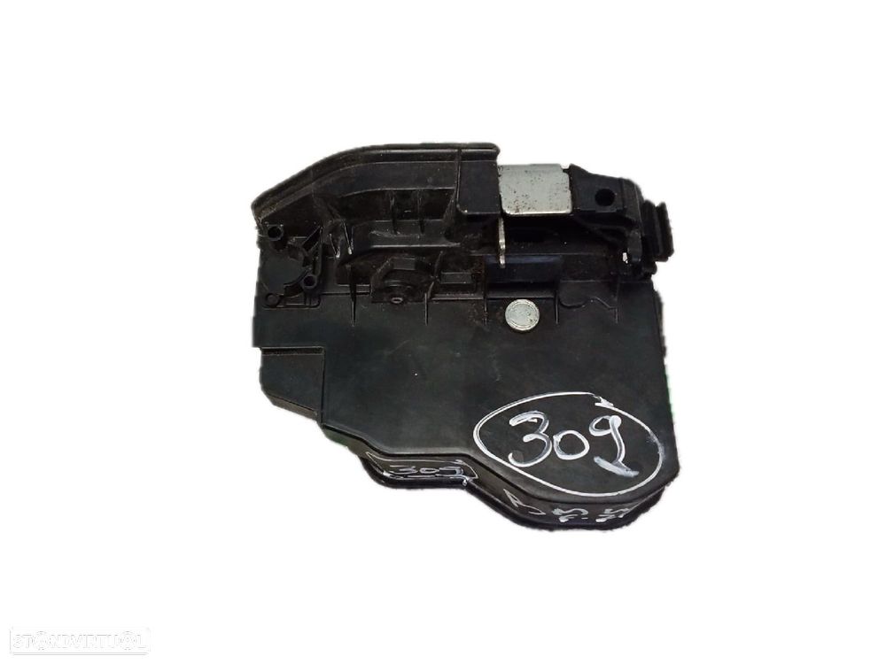 Fecho / Fechadura Porta Trás Esq Bmw 1 (F20) - 2