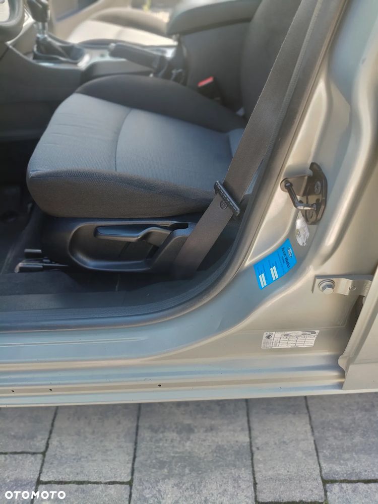 Ford Mondeo 1.8 TDCi Ambiente - 11