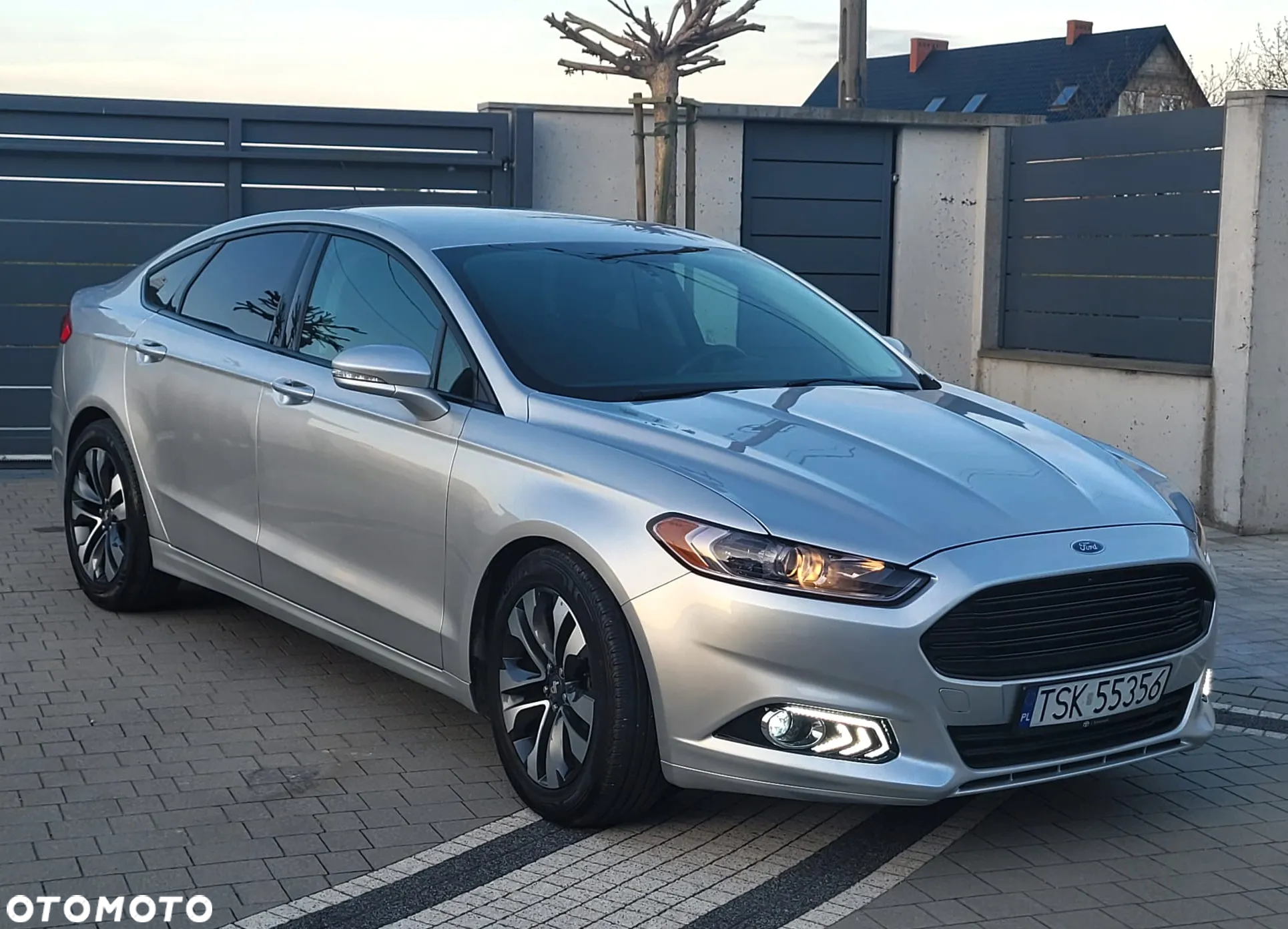 Ford Fusion - 8