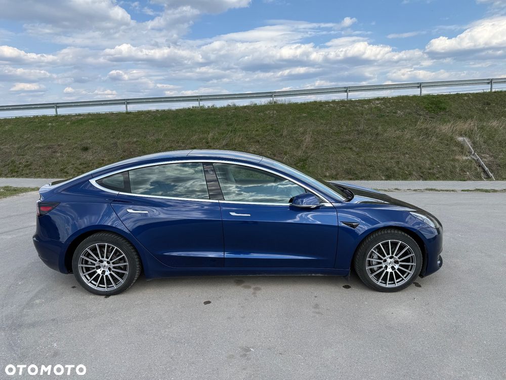 Tesla Model 3 Standard Range Plus - 2