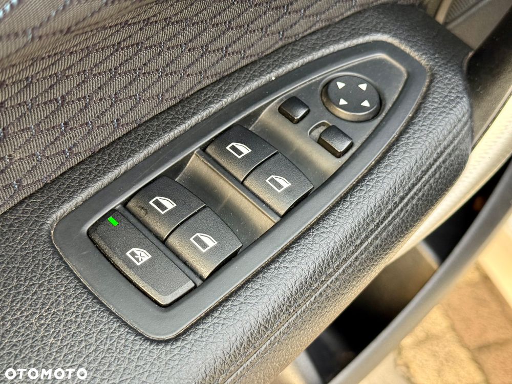 BMW Seria 1 120d xDrive Sport-Aut M Sport - 10