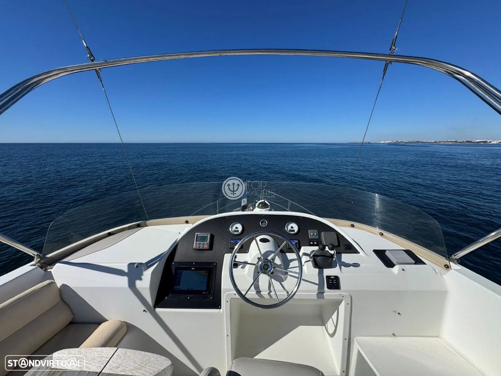 Beneteau Swift Trawler 42 - 24