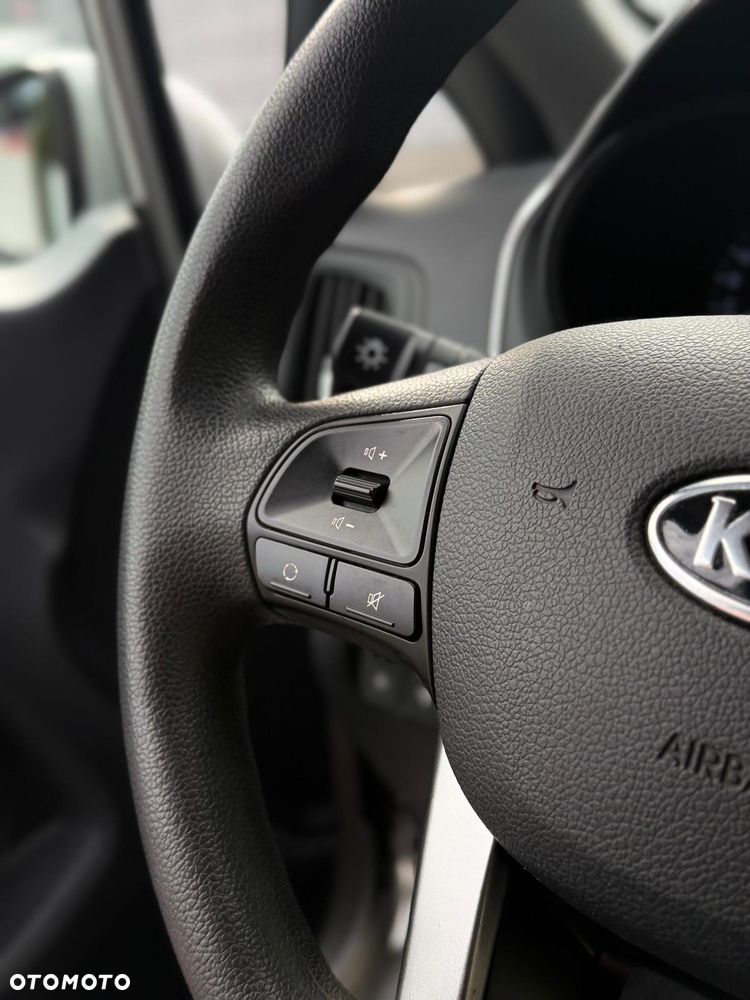 Kia Rio 1.4 Dream Team Edition - 20