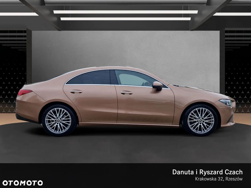 Mercedes-Benz CLA 200 Progressive 7G-DCT - 6